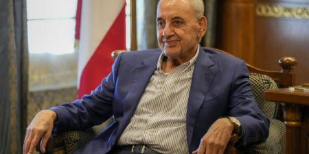 الرئيس بري: لبنان متمسك بالشرعية الدولية وبدور “اليونيفيل”