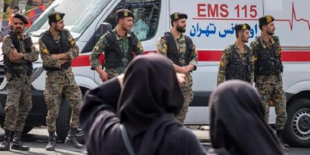 إيران تفكك شبكات جوسسة وتنفذ اعتقالات وتضبط ورشة سرية