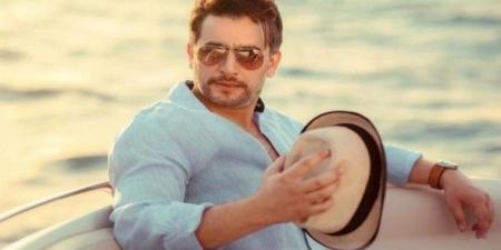 هانى سلامة يستأنف تصوير فيلم الحارس الشهر المقبل