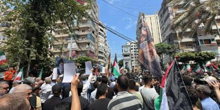 وقفة احتجاجية في الضاحية الجنوبية لبيروت تنديدًا بالحرب الإسرائيلية على إيران