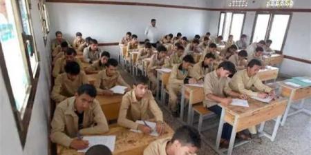الحوثيون يعقّدون إجراءات الحصول على نتائج اختبارات الصف التاسع لنهب الطلاب ماليًا