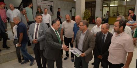 تسليم  معدات لدعم الثروة الحيوانية بأسيوط