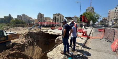البدء بأعمال إصلاح الأعطال في شبكة الصرف الصحي المتضررة من العدوان في صور