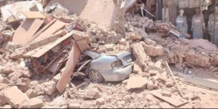 انهيار جزئى بمنزل مجاور لعقار شبرا المنهار وقرار بإخلائه.. صور