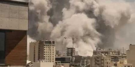 الجيش الإسرائيلي يتوعد باستئناف الحرب على إيران.. وطهران تتلقى ضربة موجعة بالتزامن مع إعلان وقف الحرب