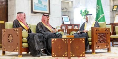 نائب أمير الرياض يستقبل مدير عام فرع وزارة الصحة بالمنطقة