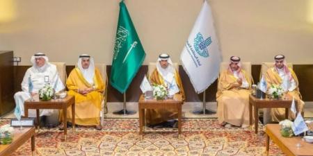 الحقيل يتفقد مشاريع استثمارية نوعية بالشرقية ويلتقي مستثمرين من داخل وخارج المملكة