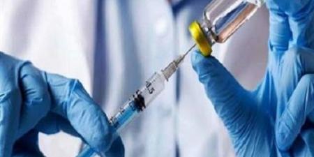 الولايات المتحدة توسّع تحذيرات لقاحات كورونا لتشمل أعمارًا جديدة