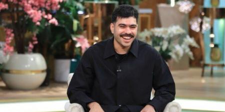 الليلة.. أحمد رمزي وأسرته ضيوف برنامج معكم منى الشاذلي