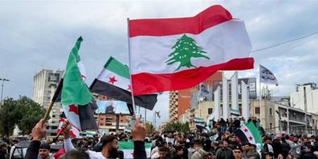 عكاظ السعودية: استمرار الدعم الإقليمي لسوريا ولبنان مرهون باستقرار النظامين
