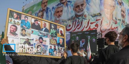 طهران | حشودٌ غفيرة تشيّع جثامين شهداء العدوان الصهيوني