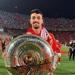 " بعد موسم صعب قدرنا نختمه ".. طاهر محمد لاعب الأهلي يحتفل بلقب الدوري