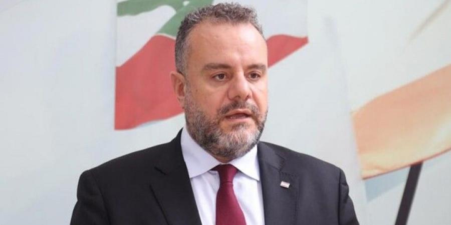 عبد المسيح: ألا يستحق الأساتذة المتعاقدون بالتعليم المهني أن يُرفَع الغبار عن قانون تثبيتهم؟