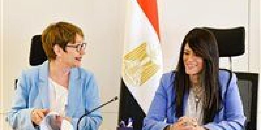 البنك الأوربي: استثمرنا 86 مليار جنيه في مصر خلال العام الماضي.. وملتزمون بضخ المزيد