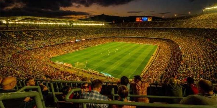 برشلونة يفوز على إشبيلية برباعية بالدوري الإسباني