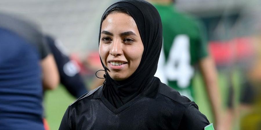أمل جمال ضمن طاقم نهائي الكأس بين شباب الأهلي والشارقة
