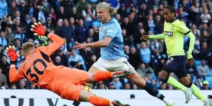 تعرف على تشكيل ساوثهامبتون أمام مانشستر سيتي في الدوري الإنجليزي