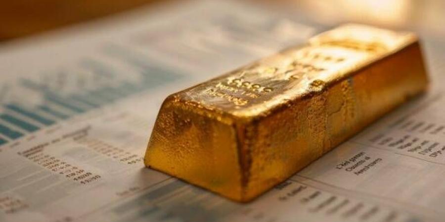 الذهب يحصد مكاسب أسبوعية قوية وسط ترقب المحادثات الأمريكية الصينية