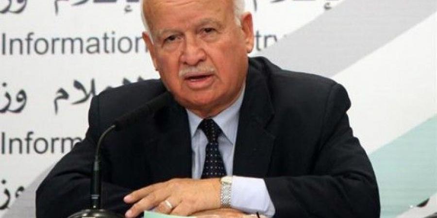 سفير فلسطين بالقاهرة ينعى المناضل الكبير زكريا الأغا