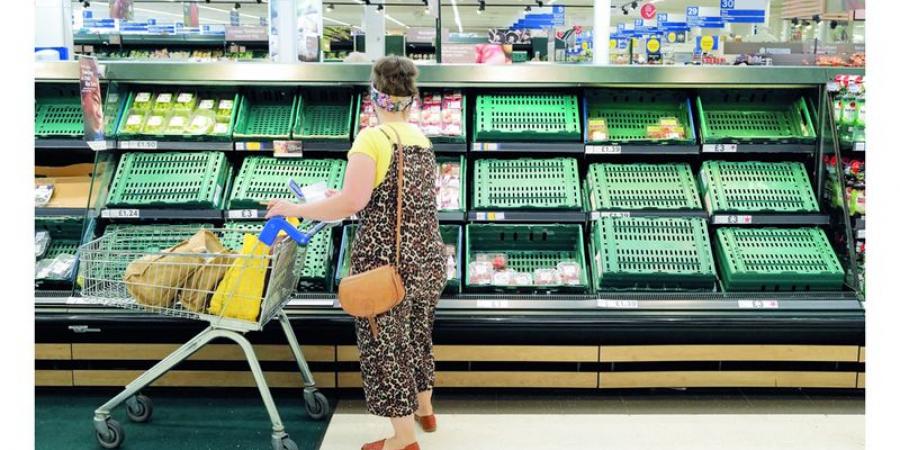 متقاعدون في بريطانيا يسرقون متاجر المواد الغذائية