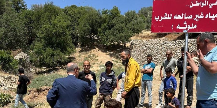 بعد اغلاق ينابيع بعنجرة بسبب تلوثها .. الحنيفات يوجه بمضاعفة آبار حصاد مياه الأمطار في عجلون المائية