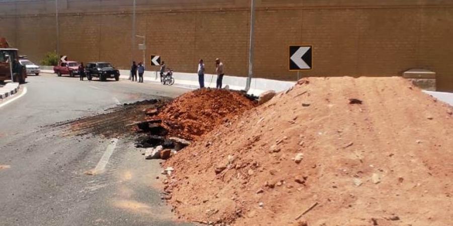 بعد إنتشار شائعة وجود إنهيار جزئى بكوبرى الخزان البديل