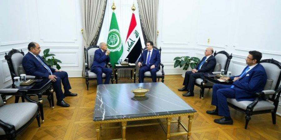 رئيس الوزراء العراقي يدعو إلى تعزيز آليات الجامعة العربية ومؤسساتها