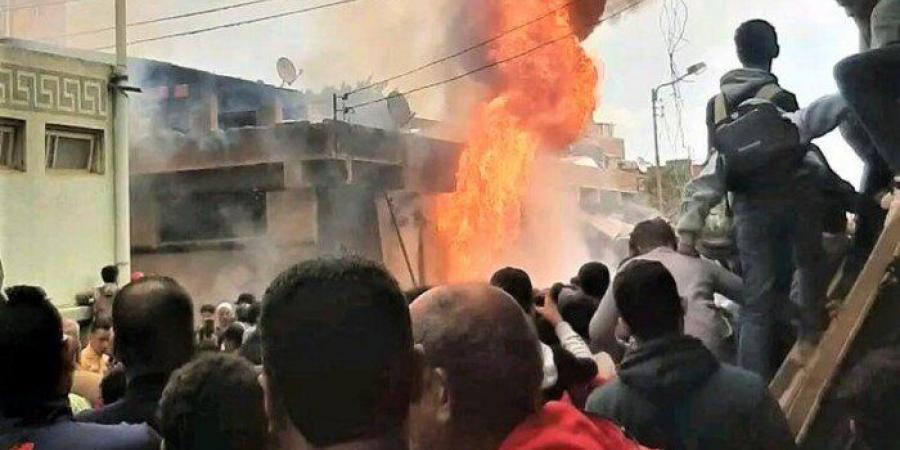 مصرع وإصابة 6 أشخاص جراء حريق هائل بمخزن خردة بمركز شربين بالدقهلية