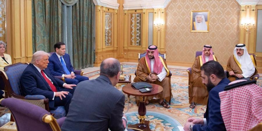 بمشاركة أردوغان هاتفيًا.. شاهد: لقاء ‎ولي العهد وترامب والرئيس السوري أحمد الشرع في الرياض