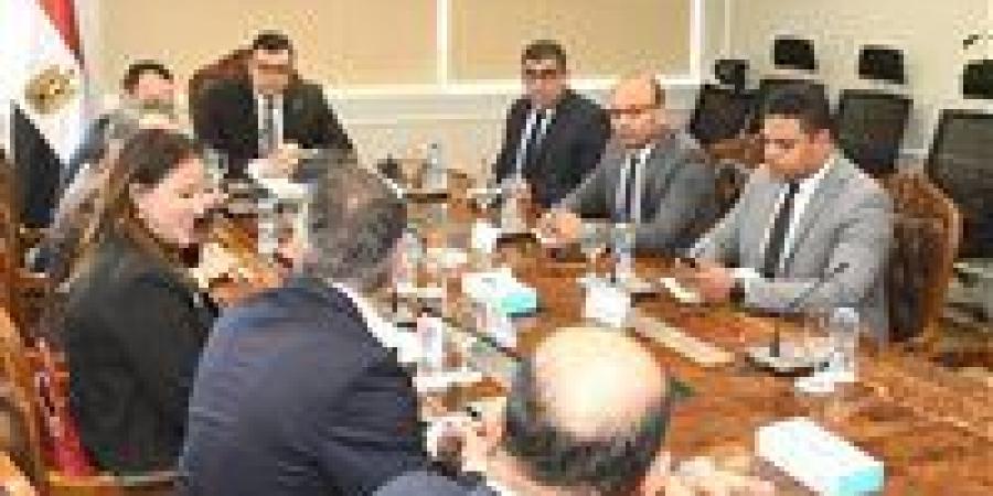 جذب الاستثمارات الفندقية بالعلمين...تفاصيل اجتماع وزارة الإسكان مع شركة The Bench