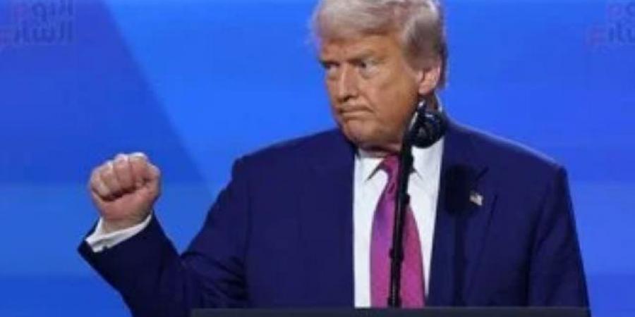 ترامب يهين سيناتور ديمقراطى: أصبح فلسطينيا.. ويؤكد: لا أتجاهل إسرائيل