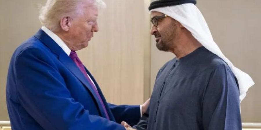  ترامب يدعو محمد بن زايد لزيارة البيت الأبيض