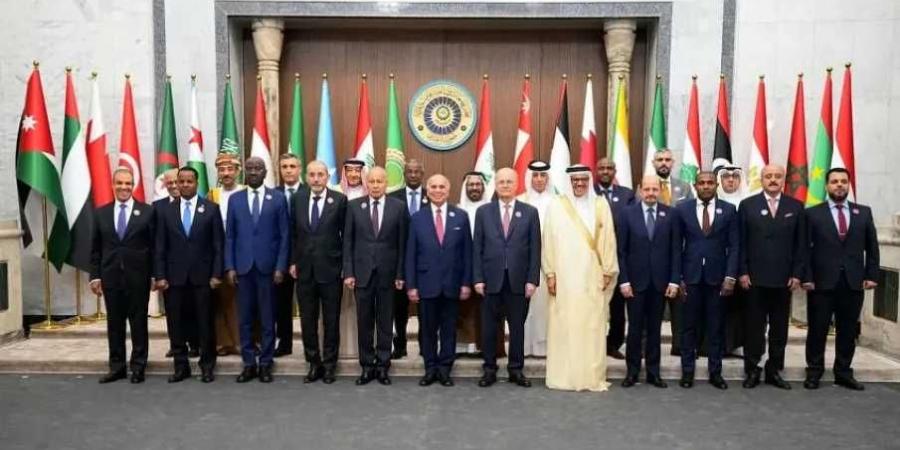 اليمن تجدد حضورها العربي في قمة بغداد.. الوزير الزنداني على رأس الوفد