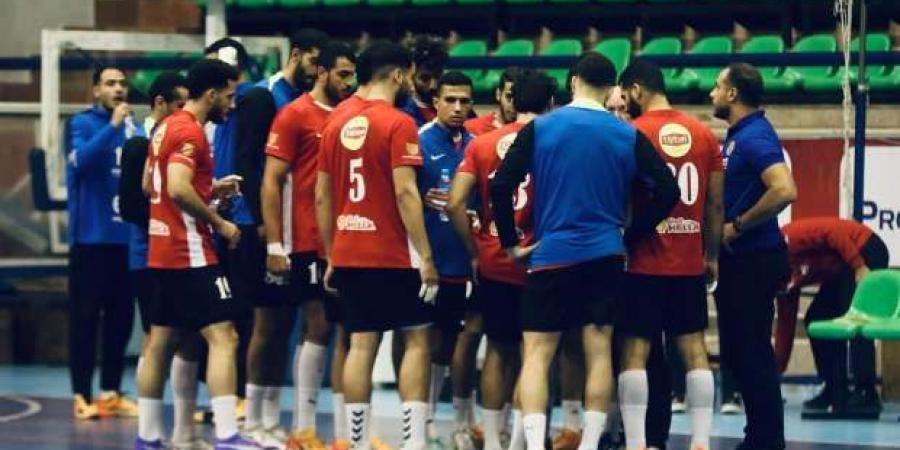 الأهلي يفوز على الجيش الملكي 30-18 في كأس الكؤوس الأفريقية لكرة اليد