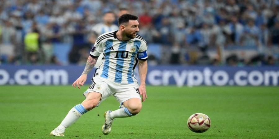 ميسي ضمن قائمة الأرجنتين الأولية لمباراتين في تصفيات كأس العالم 2026