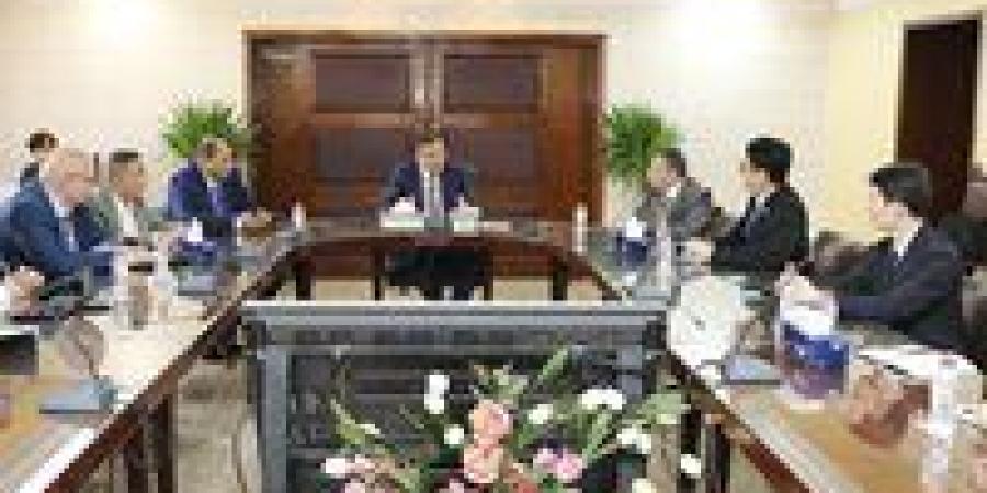 وزير الزراعة يبحث مع كبرى الشركات الكورية الاستثمار في مجال إنتاج لقاحات الدواجن