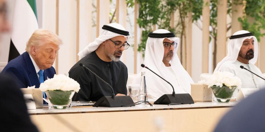 ولي عهد أبوظبي والرئيس الأميركي يشهدان حوار الأعمال الإماراتي الأميركي