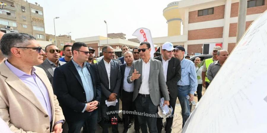 وزير الإسكان ومحافظ الجيزة يتفقدان محطة منشأة القناطر المُرشحة