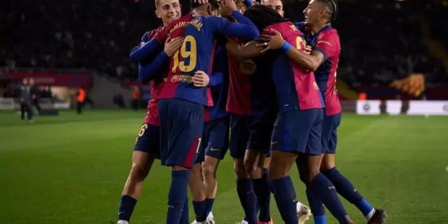 موعد مباراة برشلونة وفياريال والقنوات الناقلة