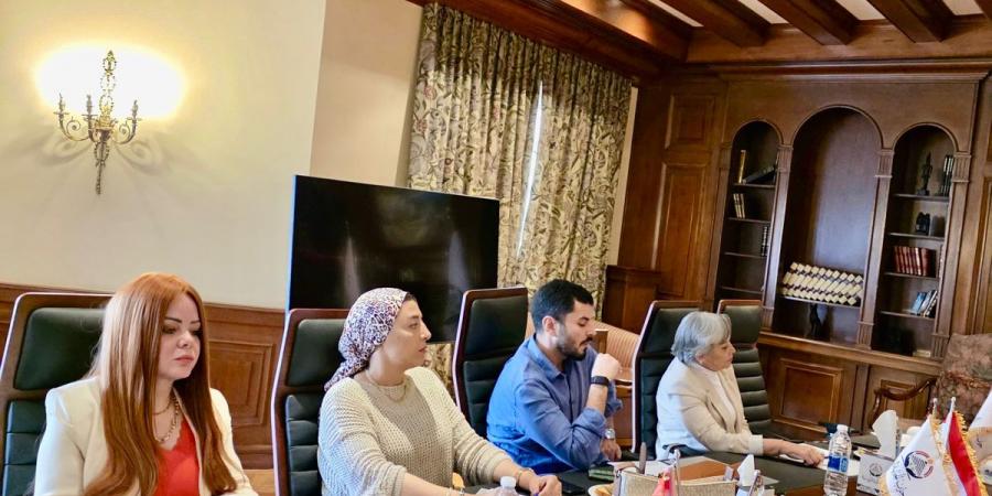 «المشروعات الصغيرة» بـ«الجبهة الوطنية» تعتمد خطة استراتيجية لدعم وتحويل القرى إلى مجتمعات منتجة