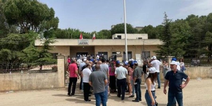 النشرة: هدوء في انتخابات تربل والتنافس بين لائحتين مدعومتين من العائلات