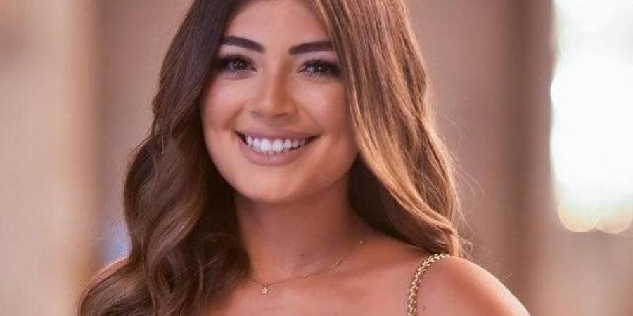 شاهد.. ليلى أحمد زاهر تتألق بإطلالة ساحرة في أحدث جلسة تصوير بعد زواجها