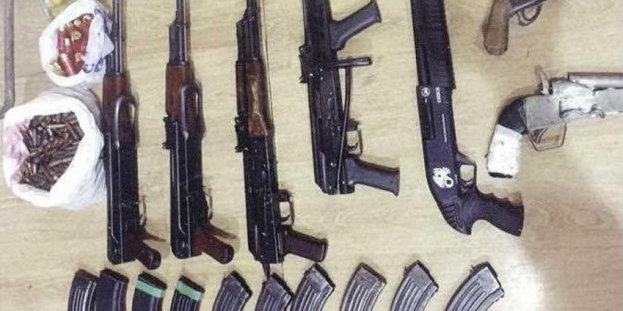القبض على المتهمين بالاتجار بالأسلحة النارية في المرج