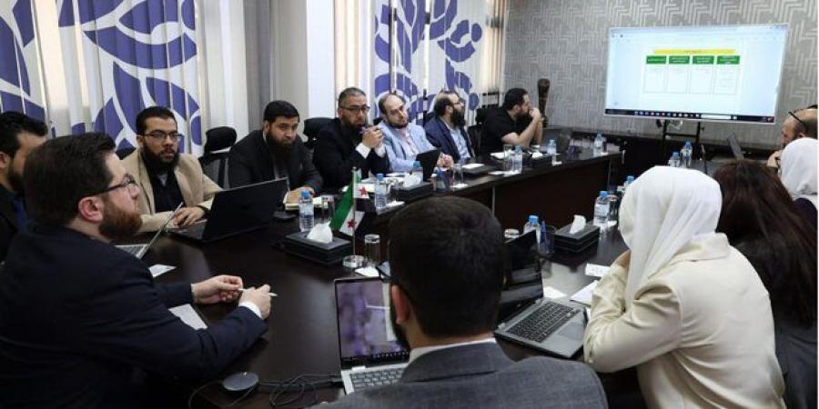 وزارة التنمية الإدارية تبحث المشاريع والخطط التشغيلية القادمة