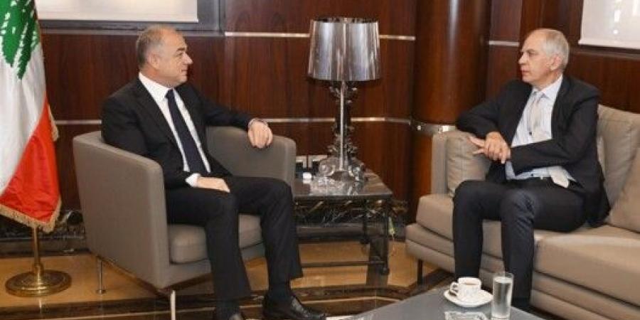 بوصعب بحث مع ماغرو الخطوات المطلوبة من الحكومة تمهيداً لمؤتمر المانحين المنوي عقده بفرنسا