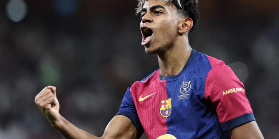 لامين يامال يطلب الحصول على أعلى راتب في برشلونة