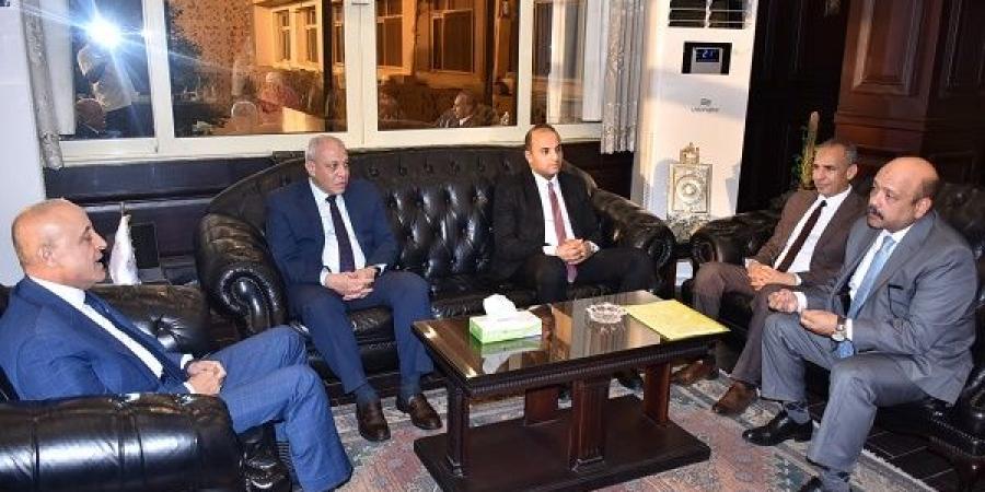 محافظ الأقصر يشيد بدور هيئة تنمية الصعيد فى تعزيز جهود التنمية