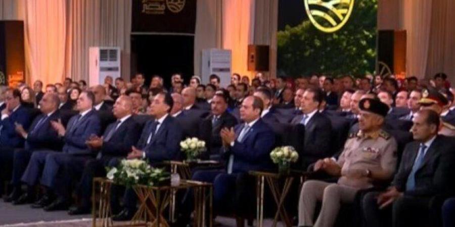 الرئيس السيسي يشهد عرضًا عن «مستقبل مصر القدرة والتنمية» ضمن فعاليات موسم حصاد القمح 2025