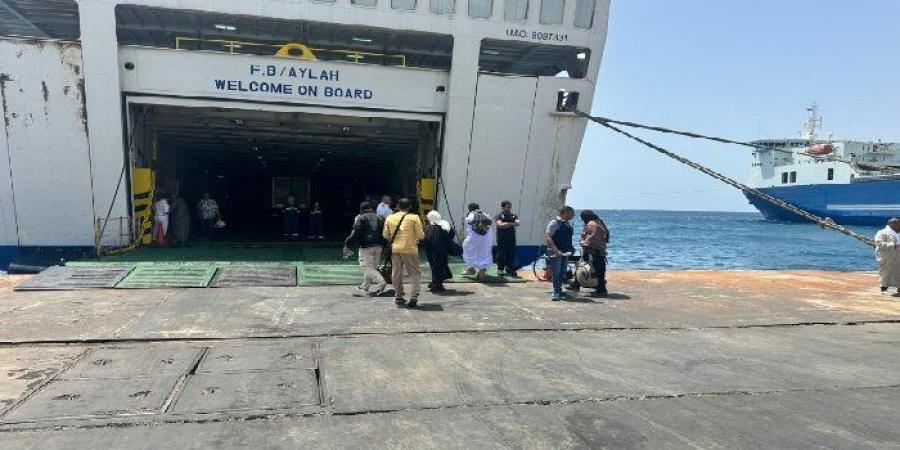 تداول 17 الف طن 946 شاحنة بضائع عامة ومتنوعة بموانئ البحر الأحمر