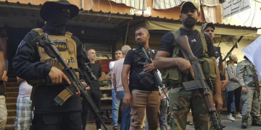 في صحف اليوم: تصحيح العلاقة بين عون وقهوجي و"حماس" تشترط الحوار مع الفصائل لنزع السلاح الفلسطيني بلبنان